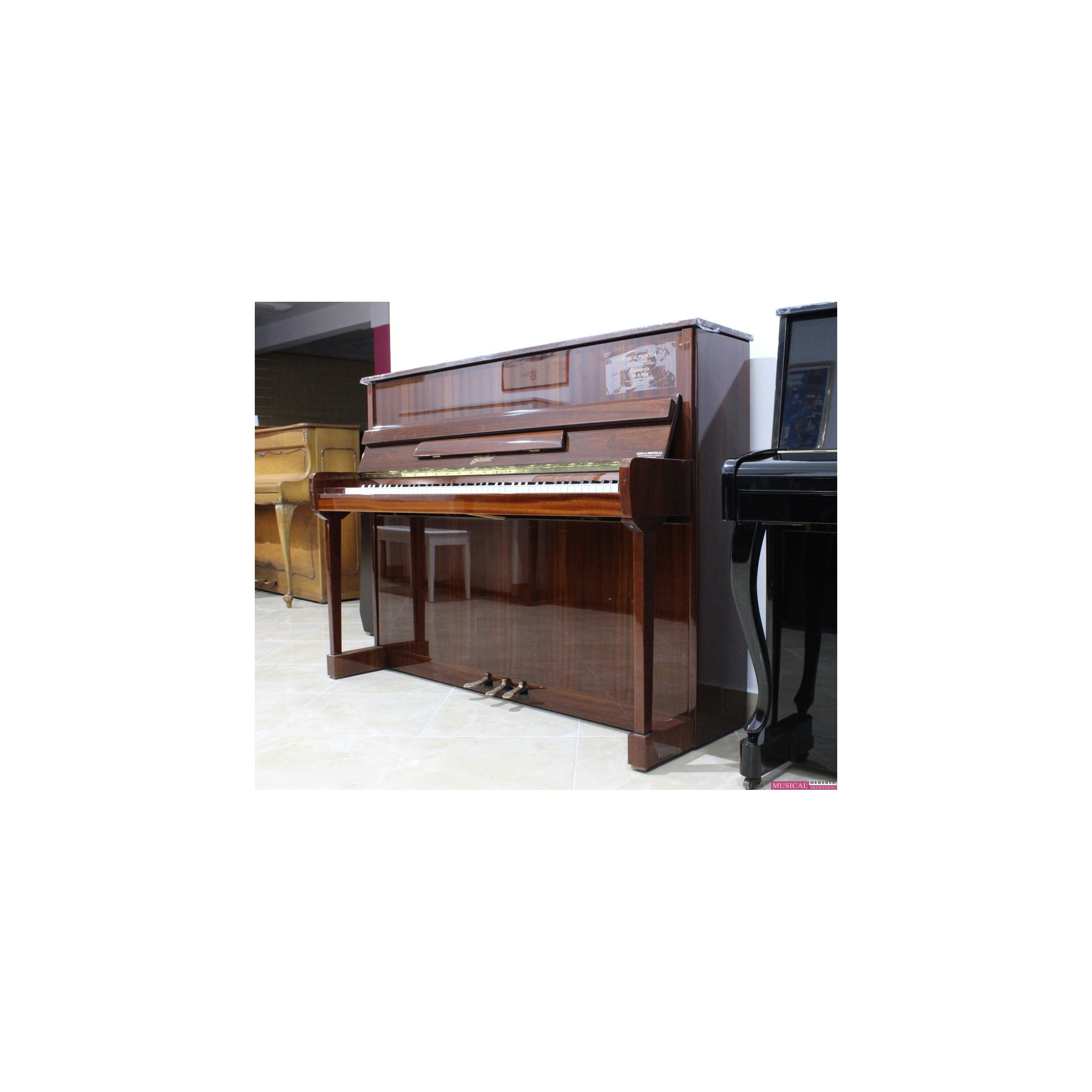 PIANO SCHILLER CAOBA USADO