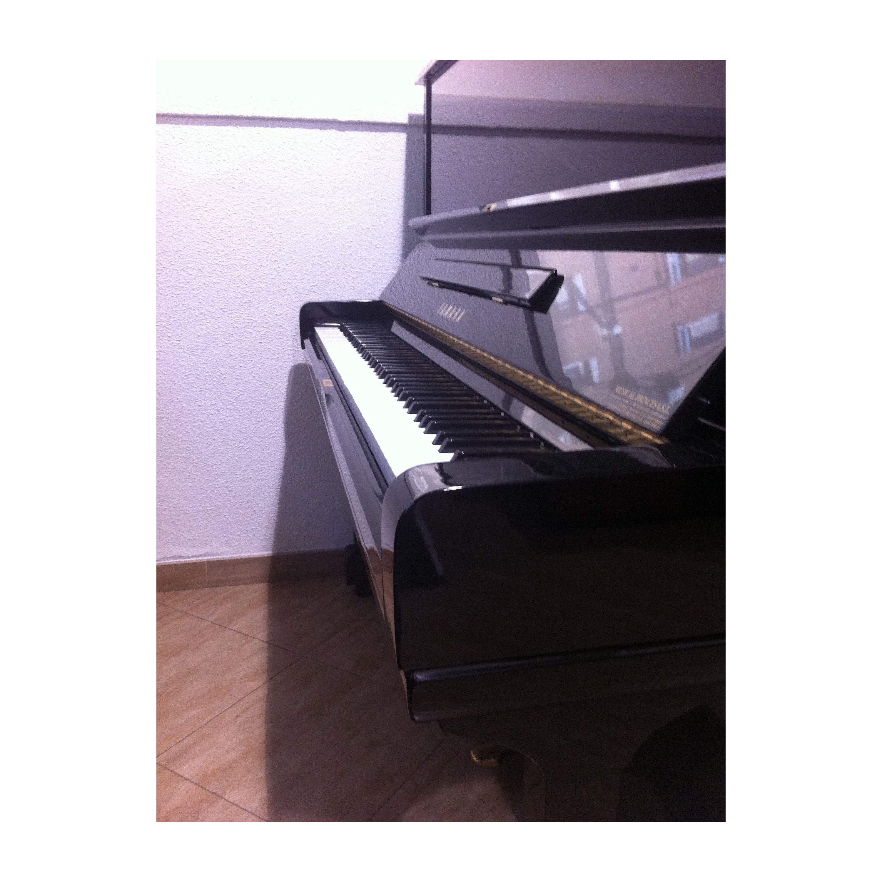 PIANO YAMAHA U3H NEGRO POLIESTER USADO