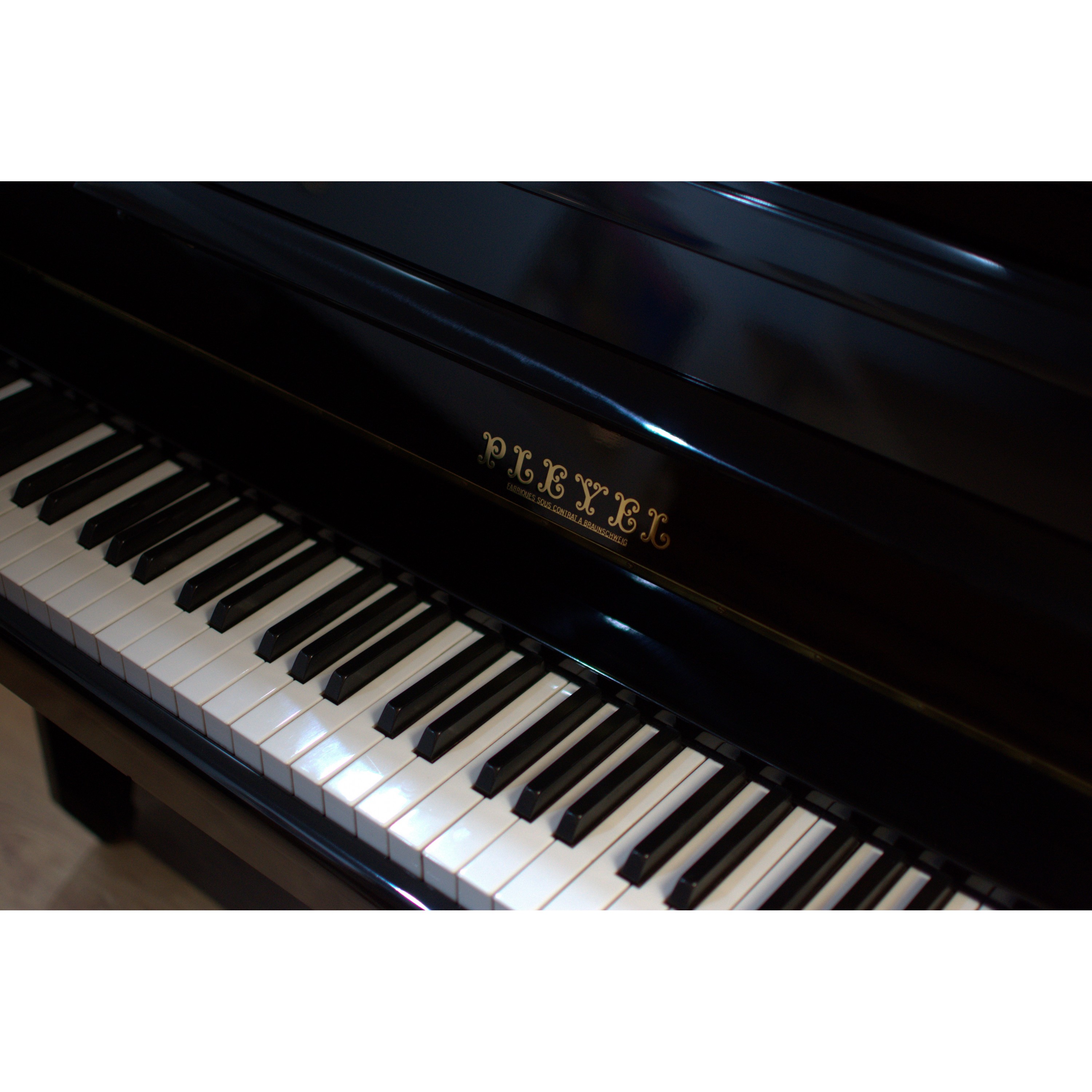 PIANO PLEYEL CAOBA BRILLO USADO