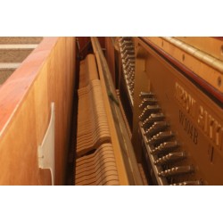 PIANO YAMAHA W104B NOGAL USADO