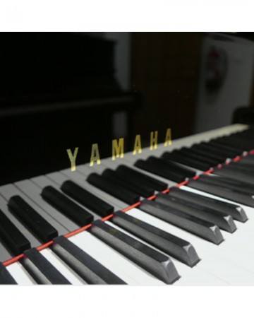 PIANO COLA YAMAHA C3 NEGRO POLIESTER USADO