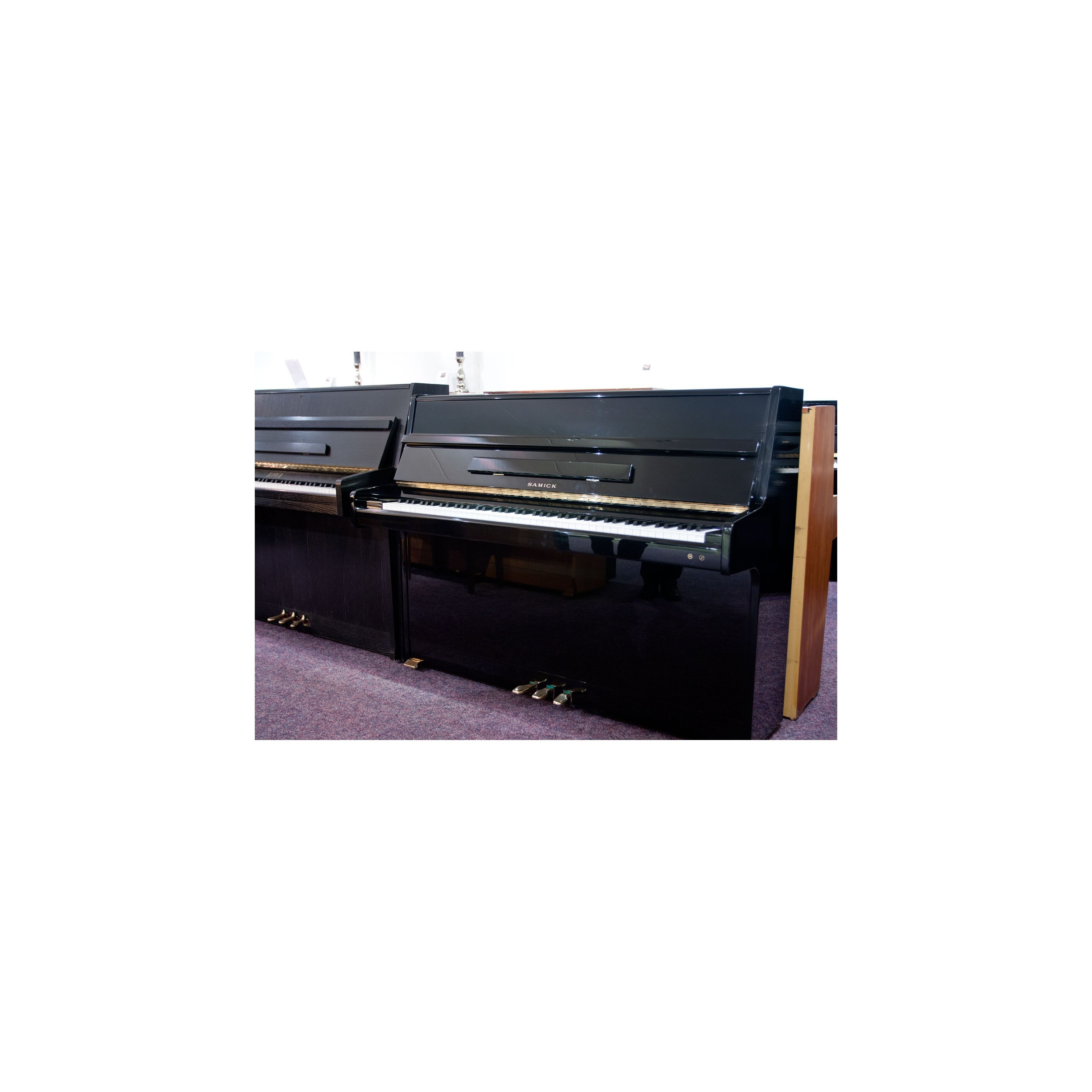 PIANO SAMICK SU110 NEGRO POLIESTER USADO 