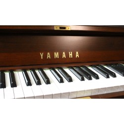 PIANO YAMAHA W102 NOGAL USADO