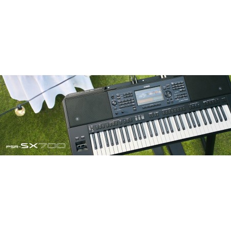 TECLADO YAMAHA PSRSX700