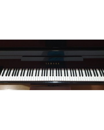 PIANO YAMAHA C NEGRO USADO