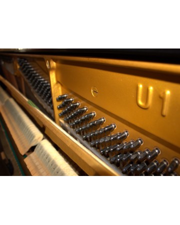 YAMAHA U1H PIANO NOGAL USADO