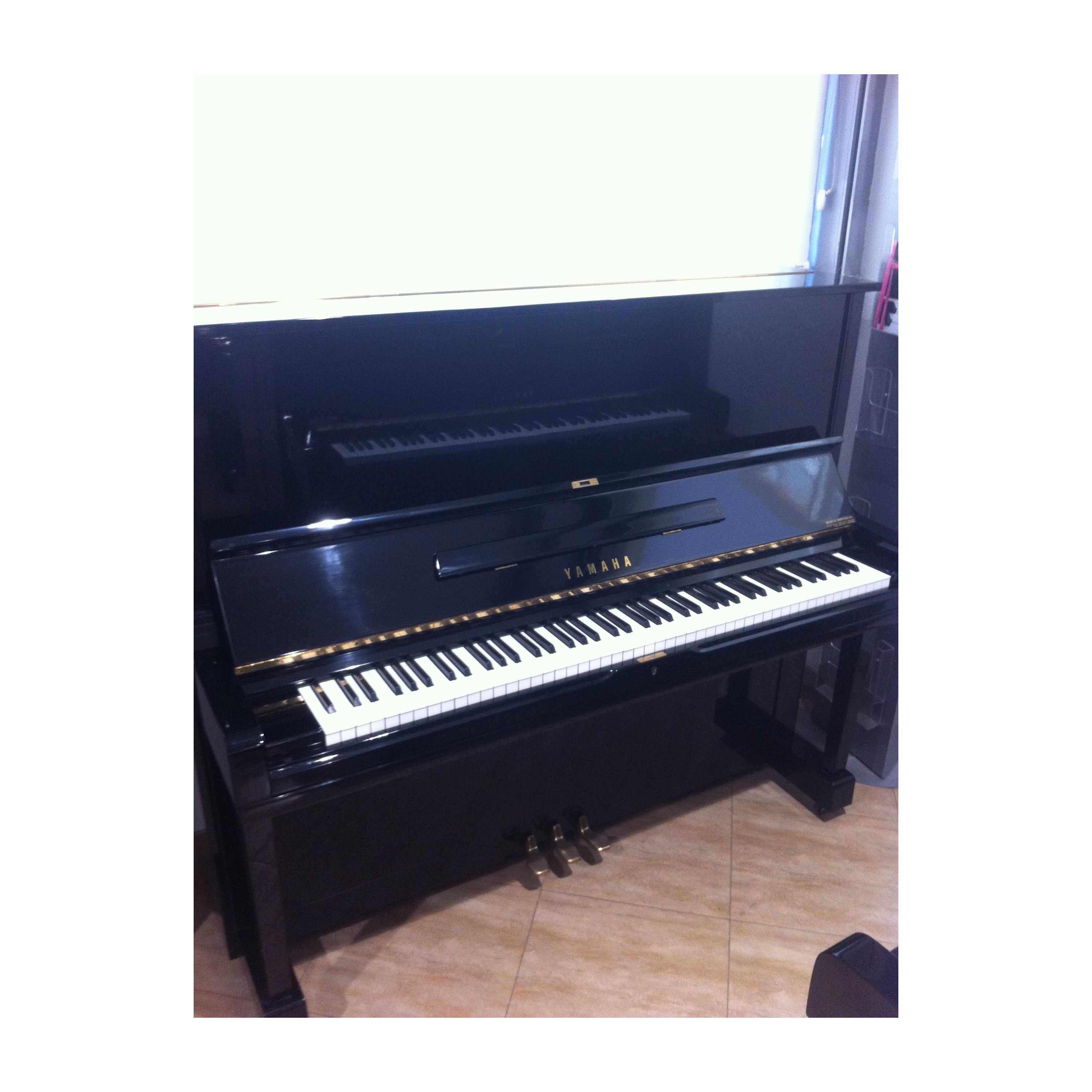 PIANO YAMAHA U3H NEGRO POLIESTER USADO