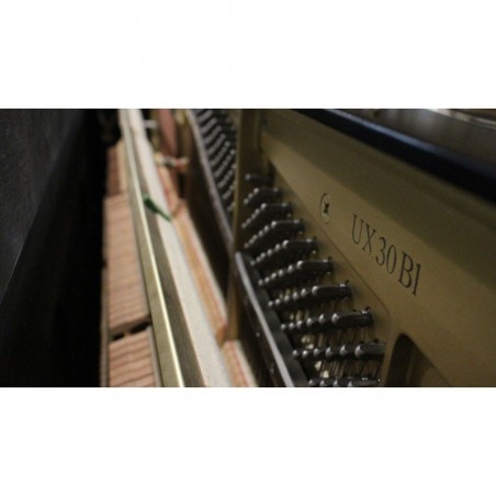 PIANO YAMAHA UX30BL NEGRO POLIESTER USADO