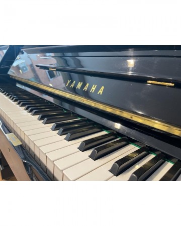 YAMAHA U10BL PIANO NEGRO USADO