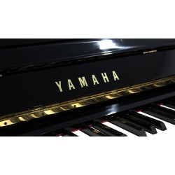PIANO YAMAHA UX NEGRO POLIESTER USADO